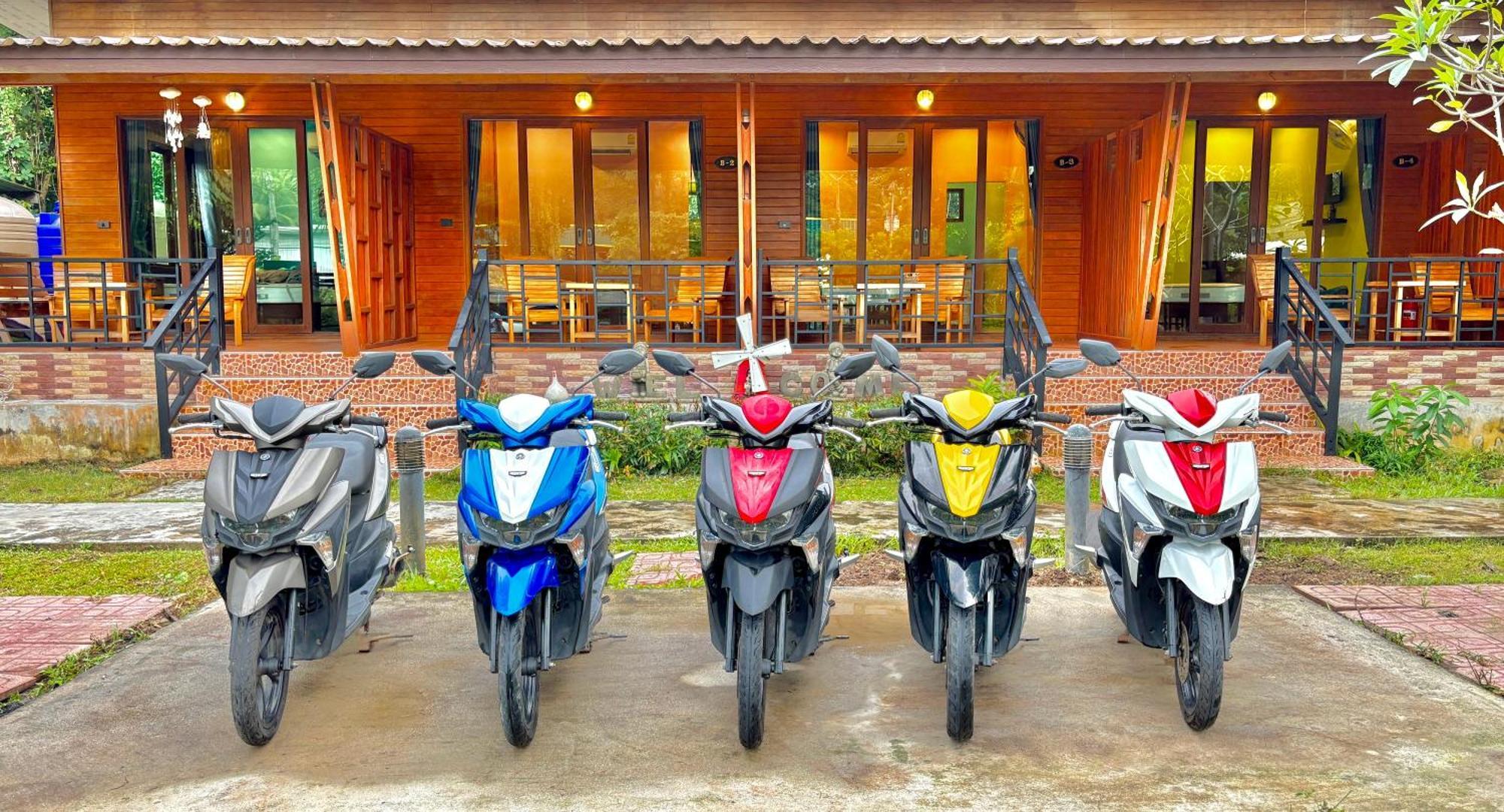 Aow Thai Homestay Ban Hin Dam Exteriör bild